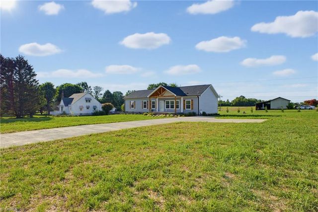 4735 Nc Highway 67, Boonville, NC 27011