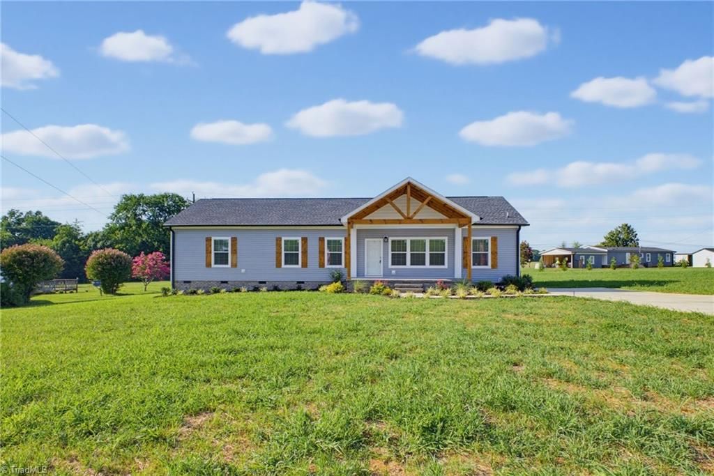 4735 Nc Highway 67, Boonville, NC 27011