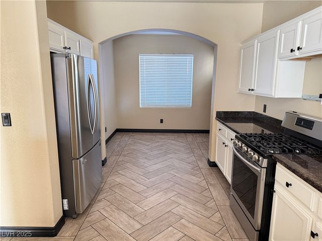 4353 Santa Clarita Avenue, Las Vegas, NV 89115