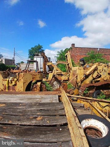 1023 W 9TH ST, Chester, PA 19013