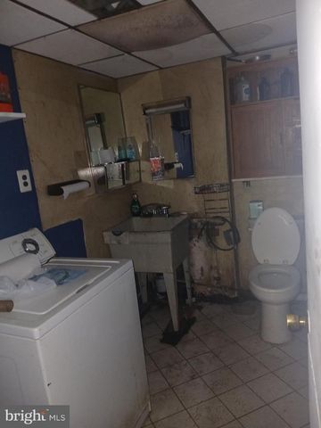 1023 W 9TH ST, Chester, PA 19013