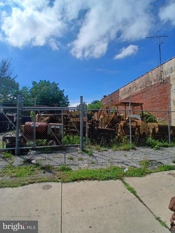 1023 W 9TH ST, Chester, PA 19013