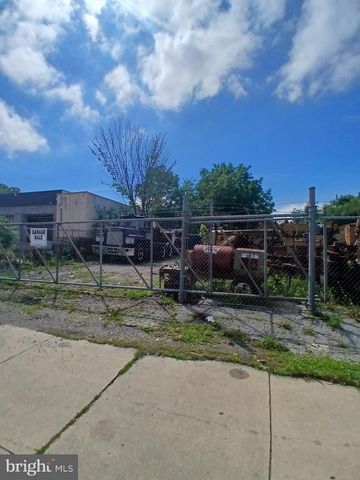 1023 W 9TH ST, Chester, PA 19013
