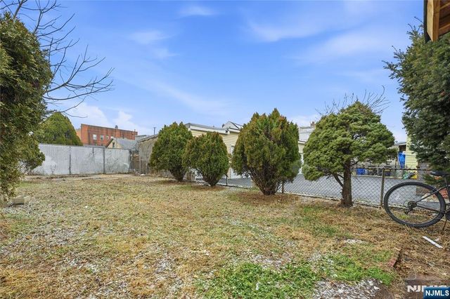 328 John Street, Elizabeth, NJ 07202