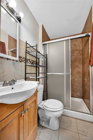 12009 Quality Lane, Maryland Heights, MO 63043