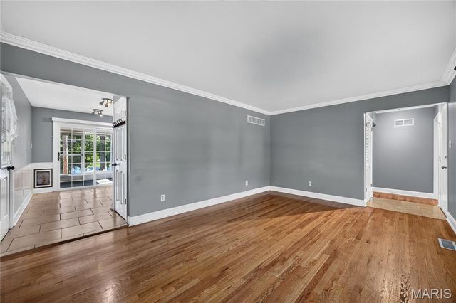 12009 Quality Lane, Maryland Heights, MO 63043