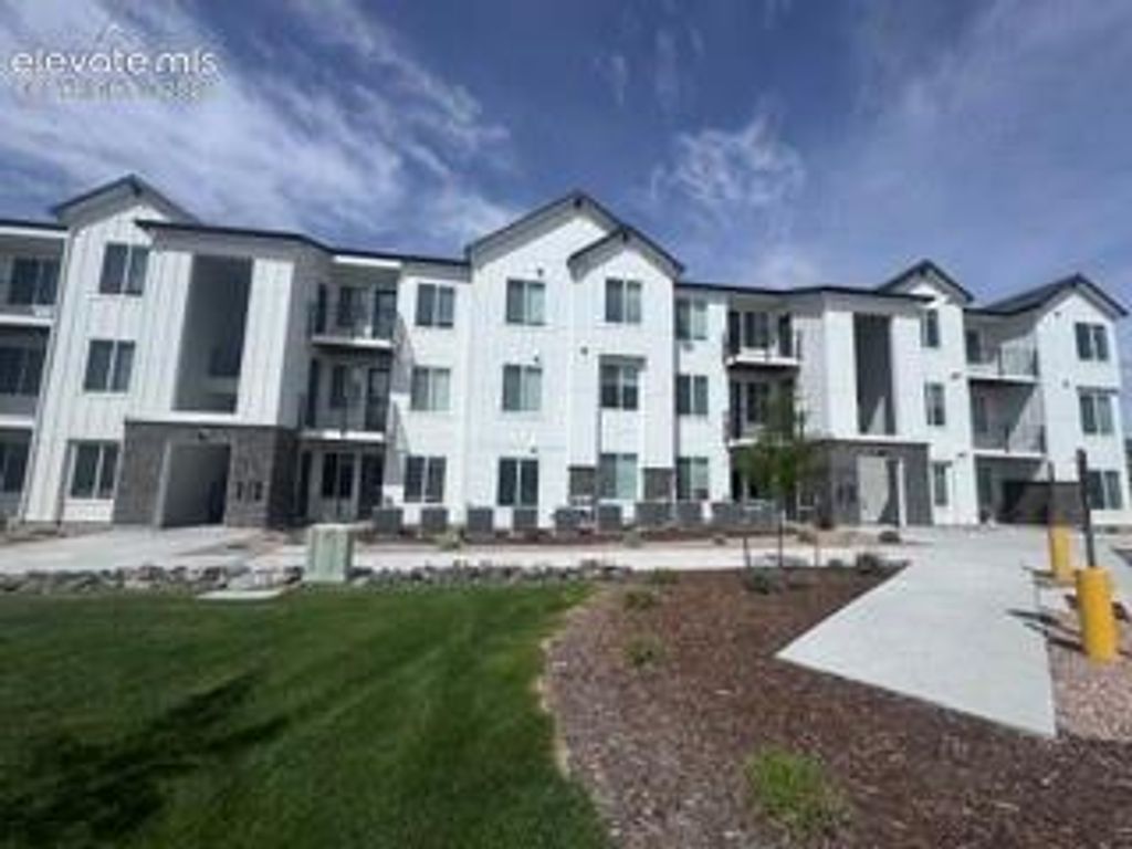 2252 Arikaree Heights 202, Colorado Springs, CO 80908