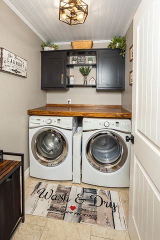 1904 E Highview Street, Ozark, MO 65721
