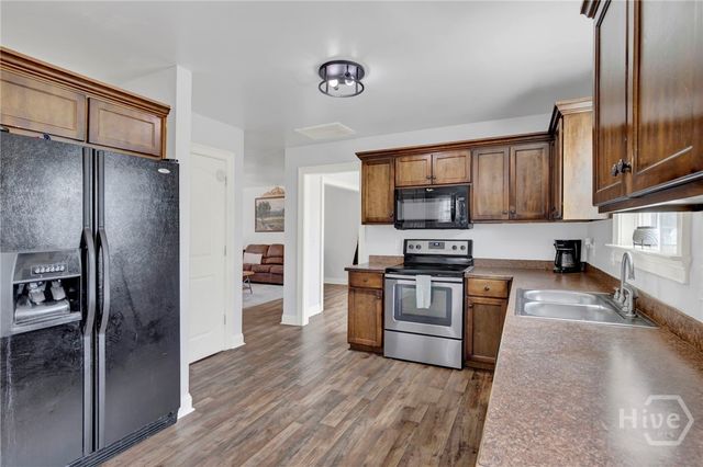 292 Forest Street NE, Ludowici, GA 31316