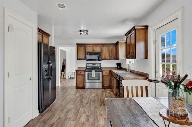 292 Forest Street NE, Ludowici, GA 31316