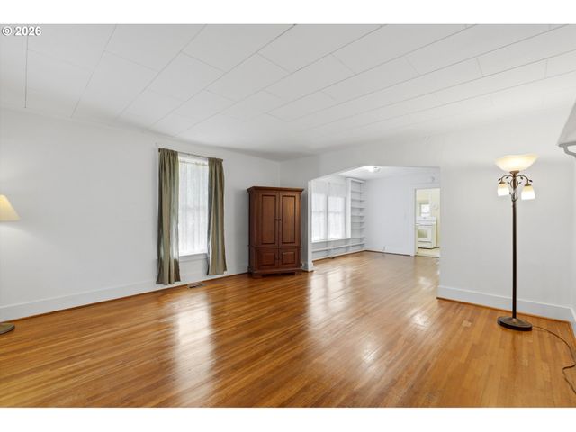 9980 Sw MCDONALD St, Portland, OR 97224