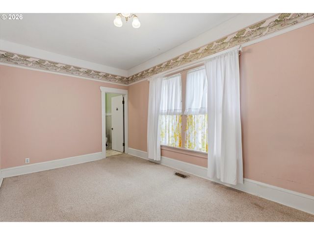 9980 Sw MCDONALD St, Portland, OR 97224