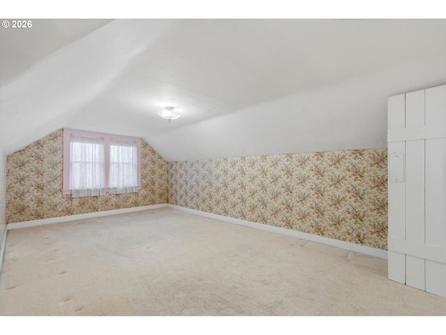 9980 Sw MCDONALD St, Portland, OR 97224