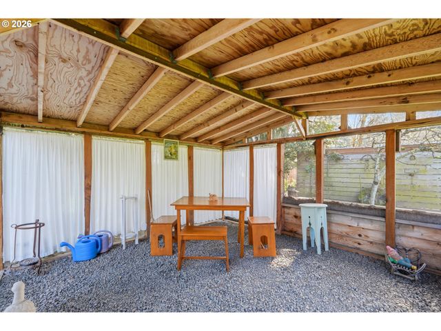 9980 Sw MCDONALD St, Portland, OR 97224