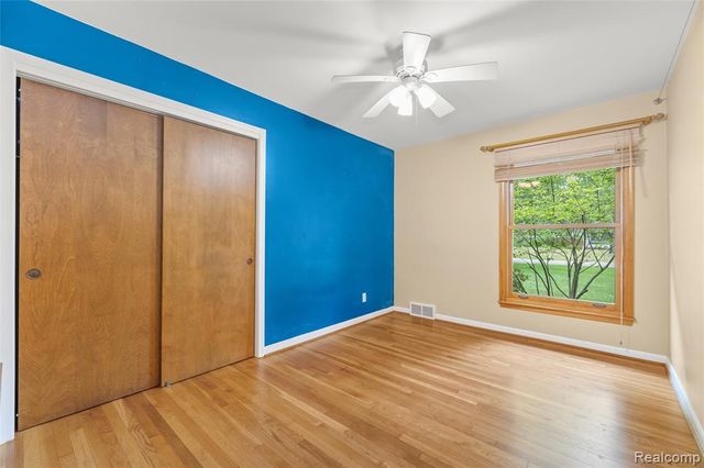 28432 Westerleigh Road, Farmington Hills, MI 48334