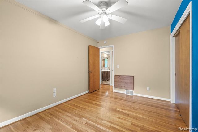 28432 Westerleigh Road, Farmington Hills, MI 48334