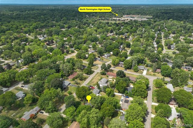 28432 Westerleigh Road, Farmington Hills, MI 48334