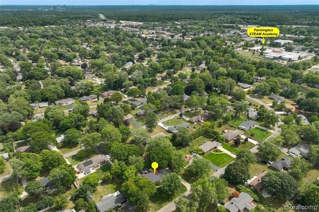 28432 Westerleigh Road, Farmington Hills, MI 48334