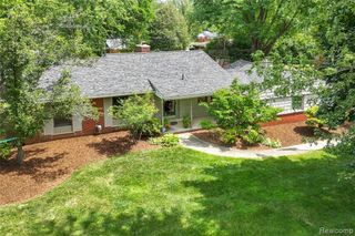 28432 Westerleigh Road, Farmington Hills, MI 48334