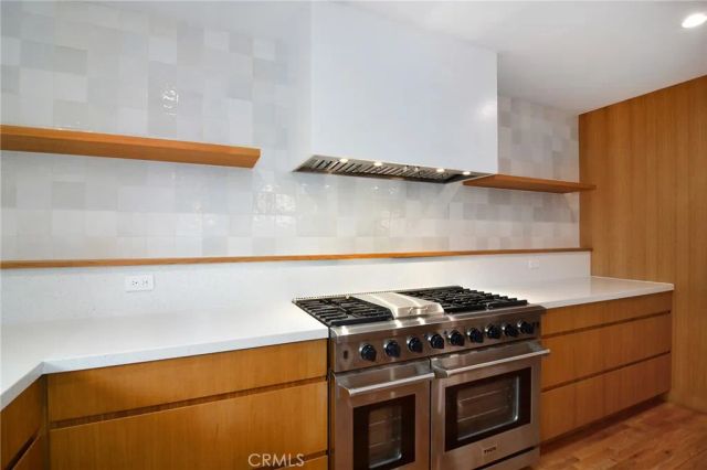 4676 Arriba Drive, Tarzana, CA 91356