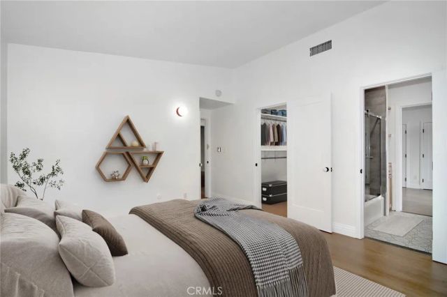 4676 Arriba Drive, Tarzana, CA 91356