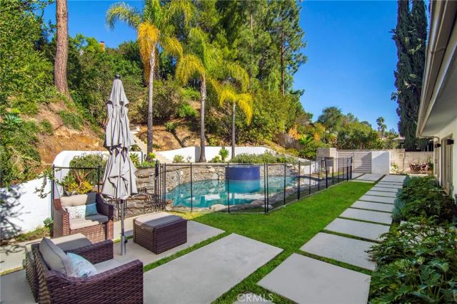 4676 Arriba Drive, Tarzana, CA 91356