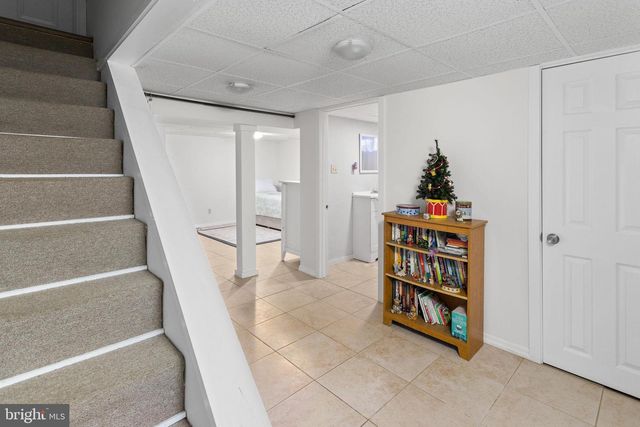 6 LINDEN AVE, Bordentown, NJ 08505