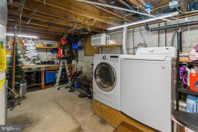 6 LINDEN AVE, Bordentown, NJ 08505