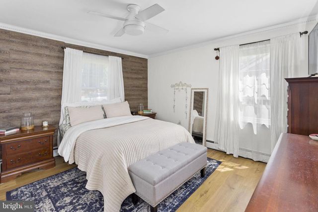 6 LINDEN AVE, Bordentown, NJ 08505