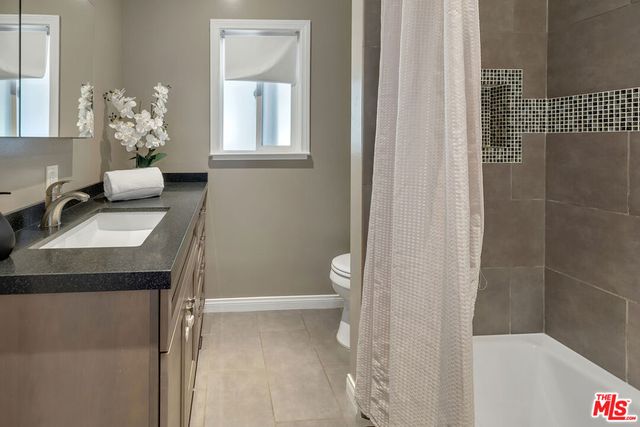 2544 Commodore Street, Los Angeles, CA 90032