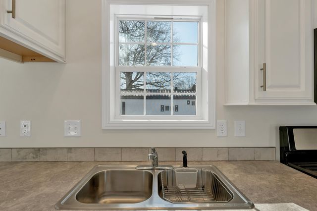 41 Hayes Mobile Home Park, Exeter, NH 03833