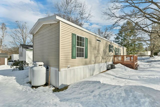 41 Hayes Mobile Home Park, Exeter, NH 03833