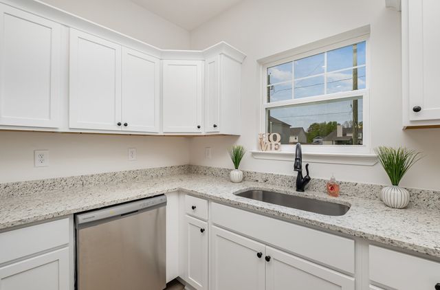 219 Hannah Lee Hill, La Vergne, TN 37086