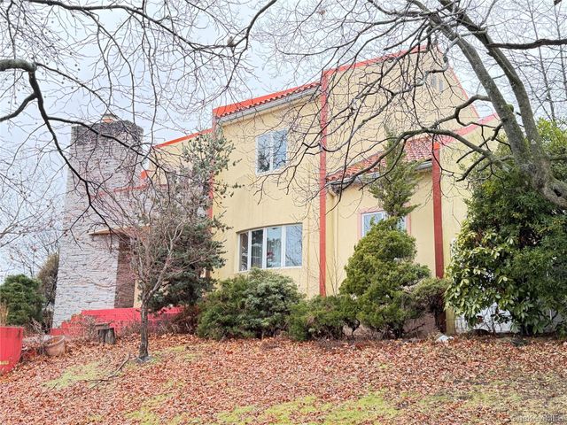 26105 Bridgewater Avenue, Glen Oaks, NY 11004