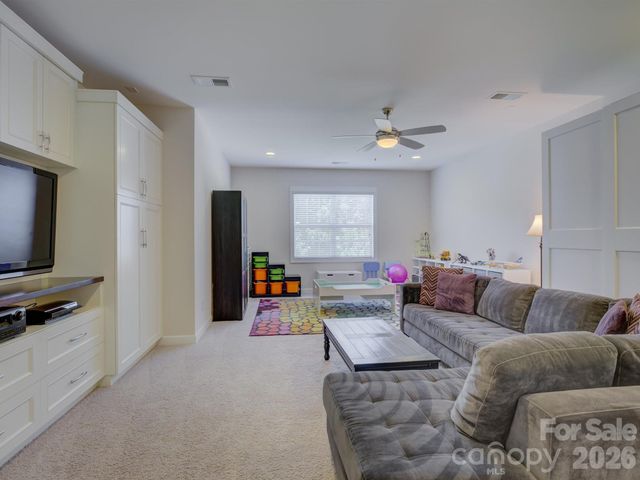 16433 Bryant Meadows Drive, Charlotte, NC 28278