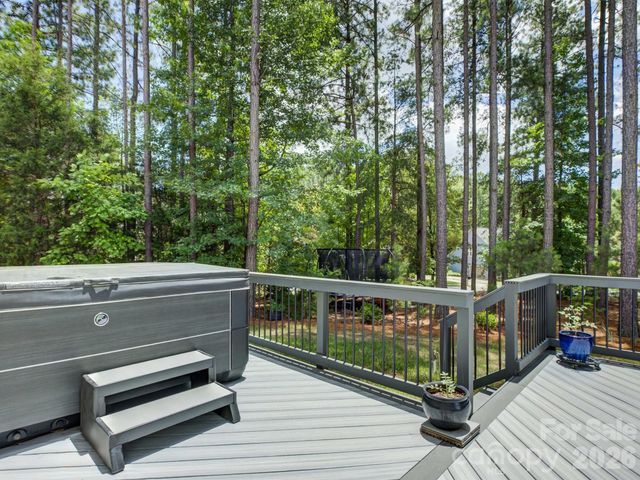 16433 Bryant Meadows Drive, Charlotte, NC 28278
