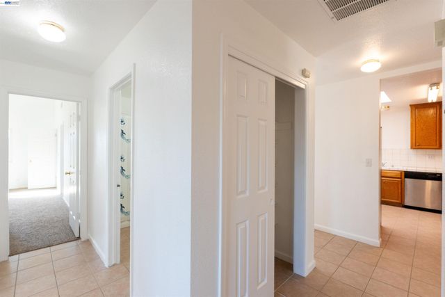 2932 Alcott Ct, Modesto, CA 95355