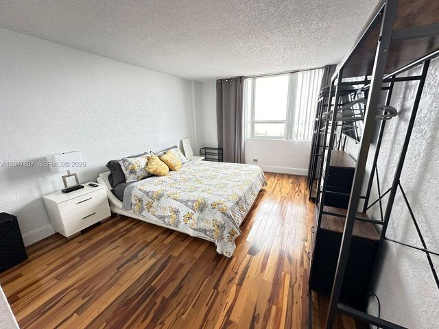 1500 Bay Road 1408S, Miami Beach, FL 33139