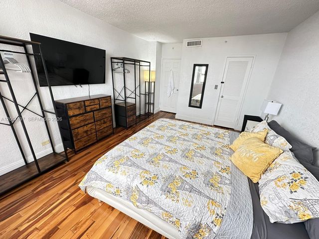 1500 Bay Road 1408S, Miami Beach, FL 33139