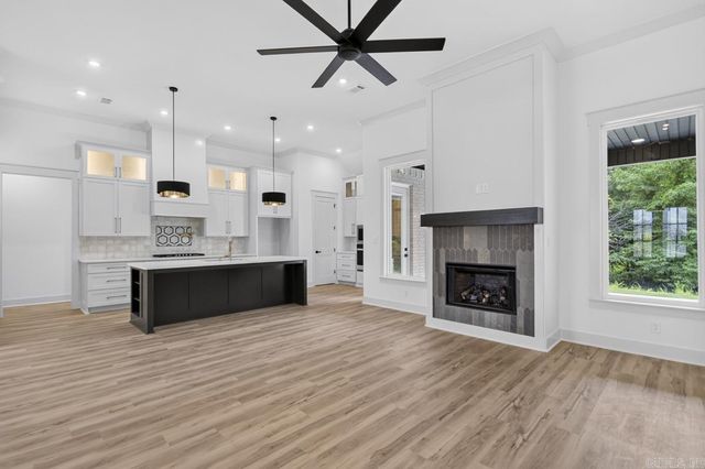 611 Corondelet Lane, Maumelle, AR 72113