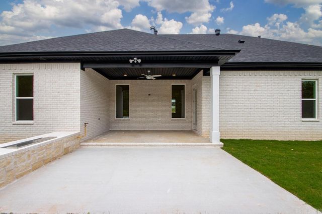 611 Corondelet Lane, Maumelle, AR 72113