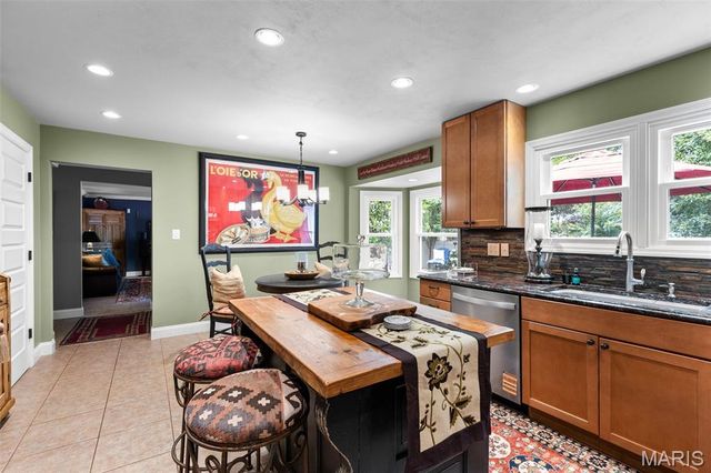 2029 Cedarmill Drive, Chesterfield, MO 63017