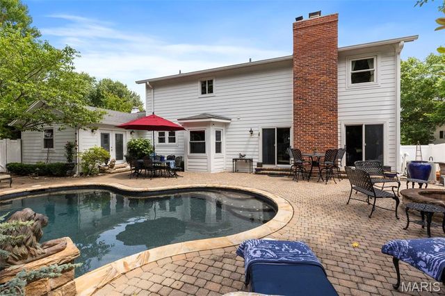 2029 Cedarmill Drive, Chesterfield, MO 63017