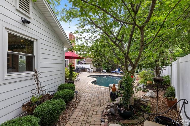 2029 Cedarmill Drive, Chesterfield, MO 63017