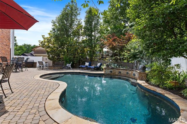 2029 Cedarmill Drive, Chesterfield, MO 63017
