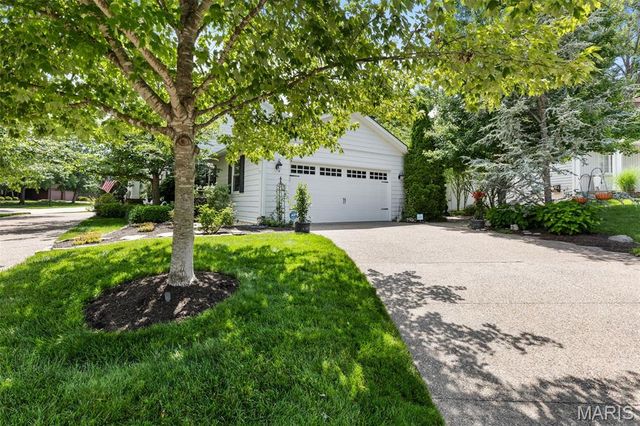 2029 Cedarmill Drive, Chesterfield, MO 63017