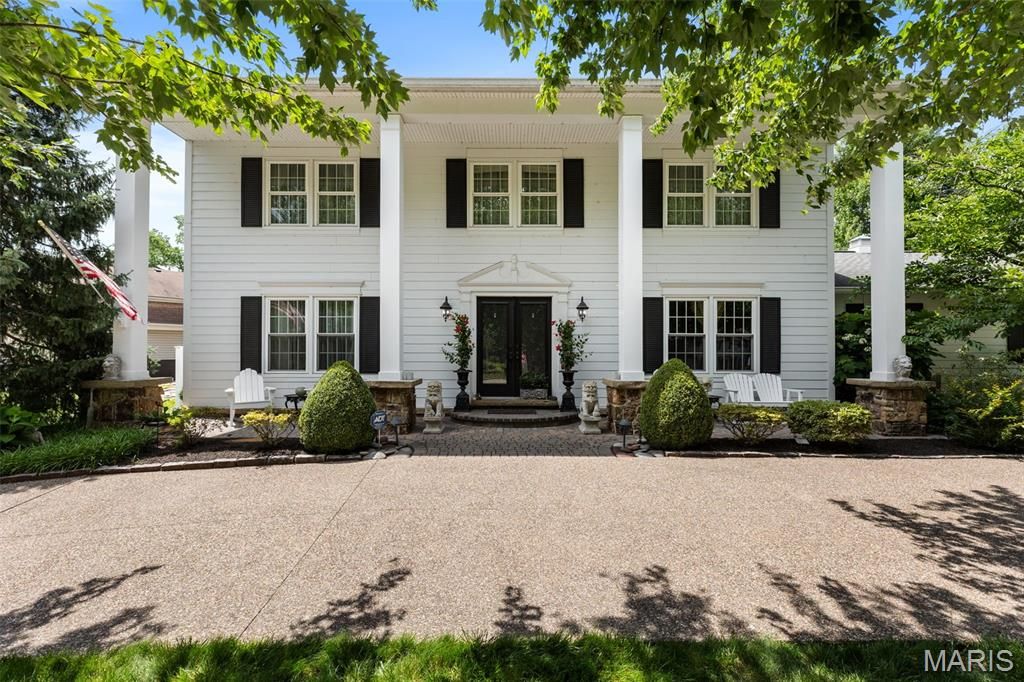 2029 Cedarmill Drive, Chesterfield, MO 63017