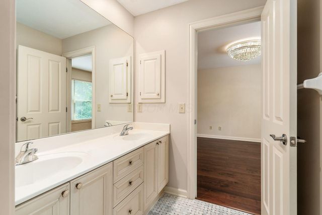 5194 Augusta Drive, Westerville, OH 43082