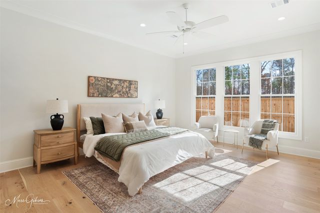 2101 Pecan Sq Avenue, Shreveport, LA 71106