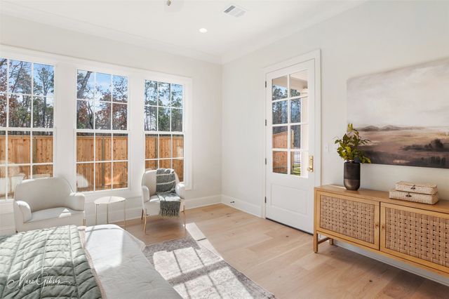 2101 Pecan Sq Avenue, Shreveport, LA 71106